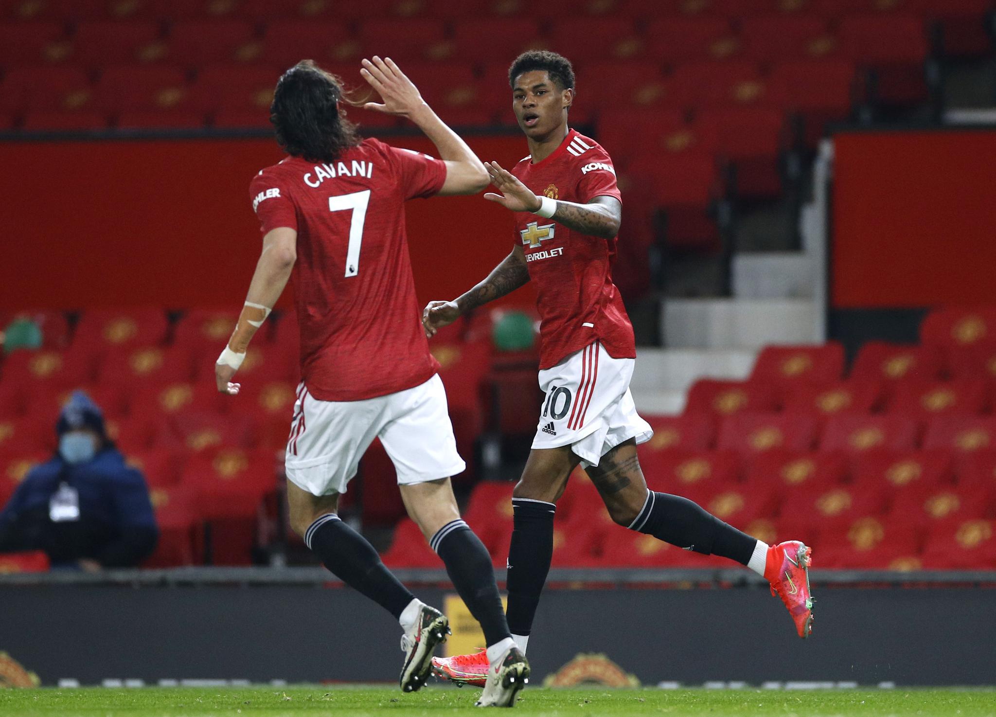 转会市场中 转会市场中