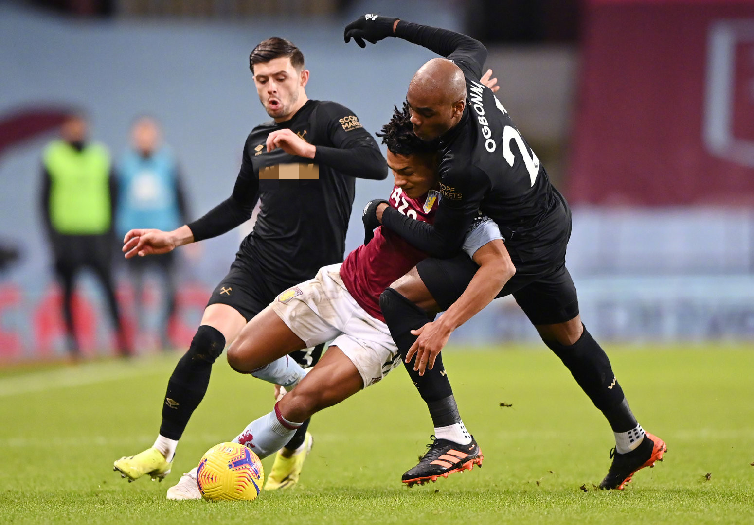 尔俱乐部的 尔俱乐部的