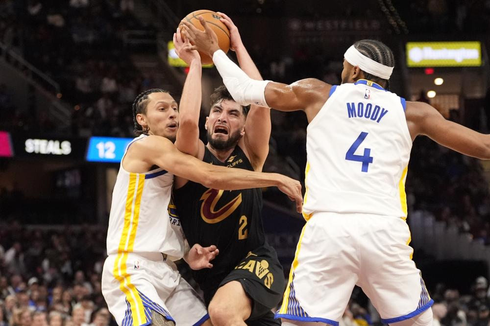 老鹰与棕熊 老鹰与棕熊